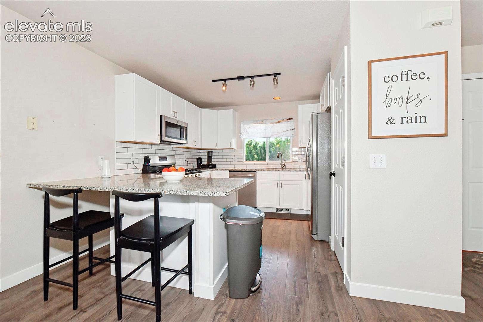 New cabinets, granite, and microwave in 2021.  Other appliances new in 2020.