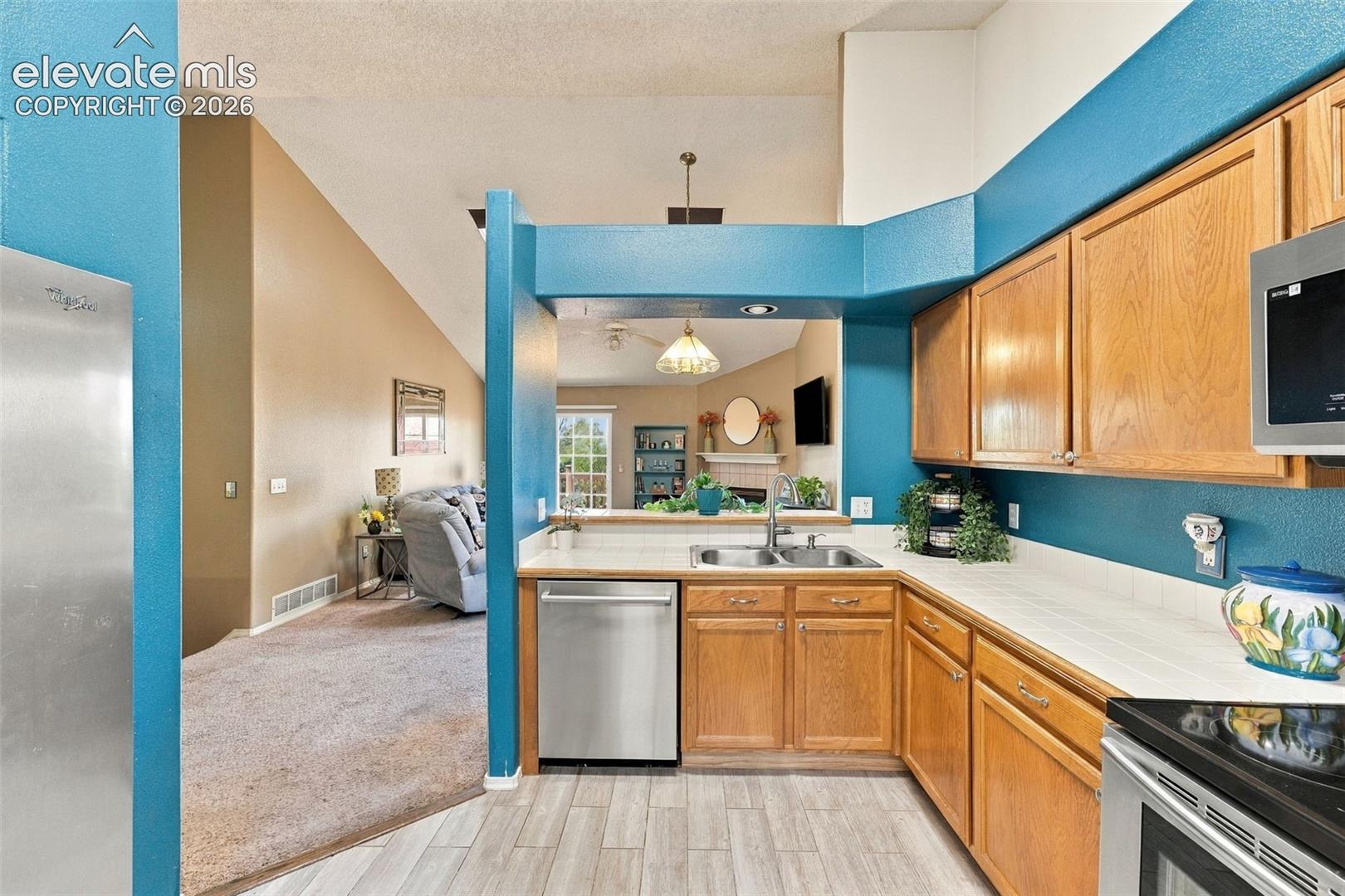 Photo 10 of 8140 Radcliff Drive, Colorado Springs