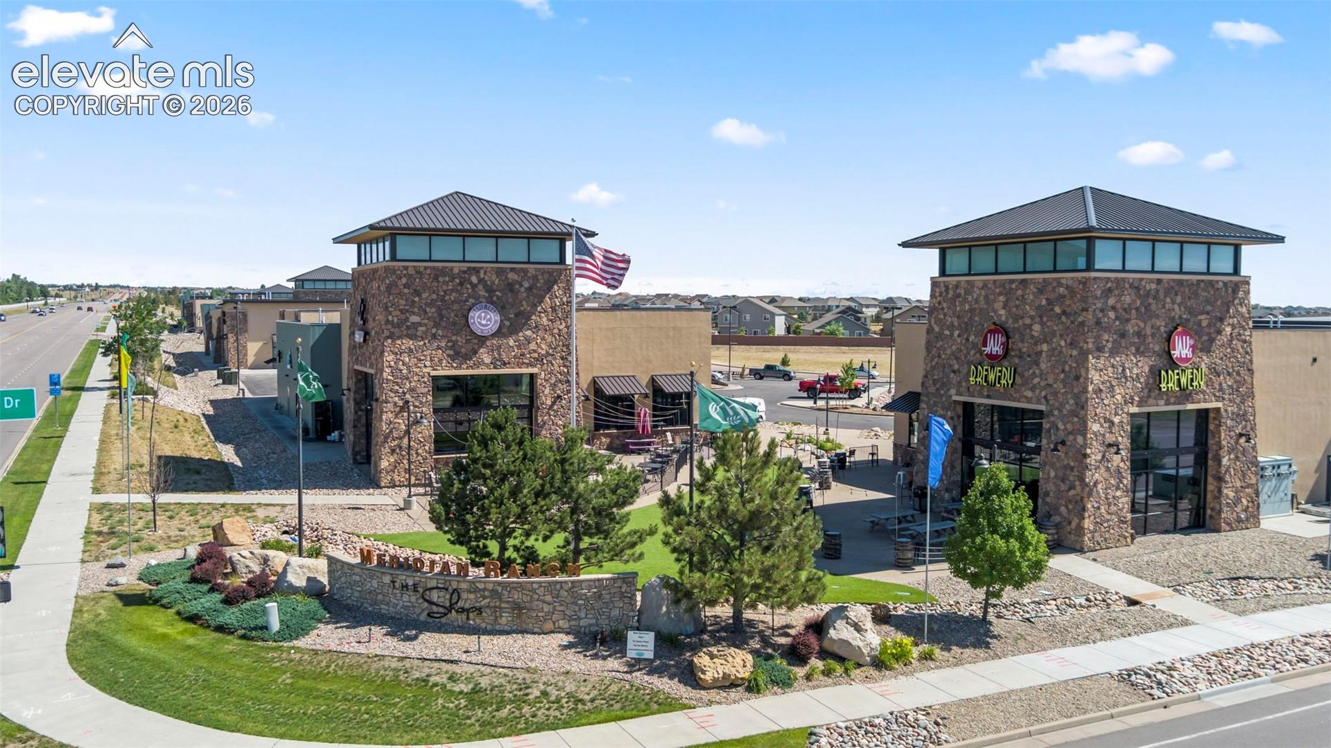Community Amenities Designed for Recreation, Connection and an Active Colorado LifestyleConveniences Nearby