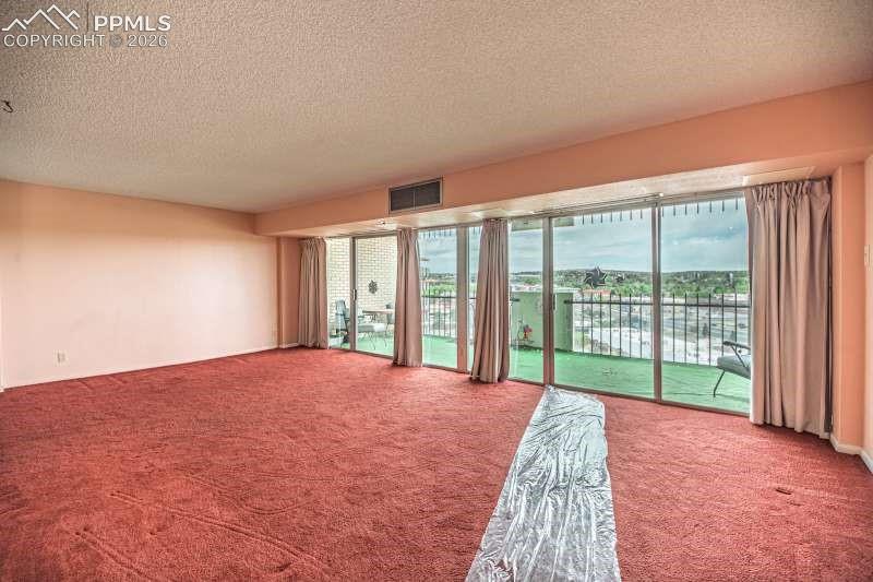Photo 10 of 411 Lakewood Circle #B1112, Colorado Springs