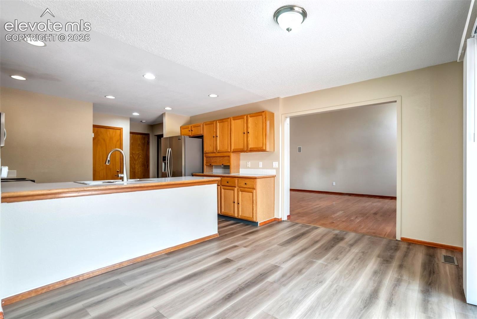 Photo 7 of 5979 Desoto Drive, Colorado Springs