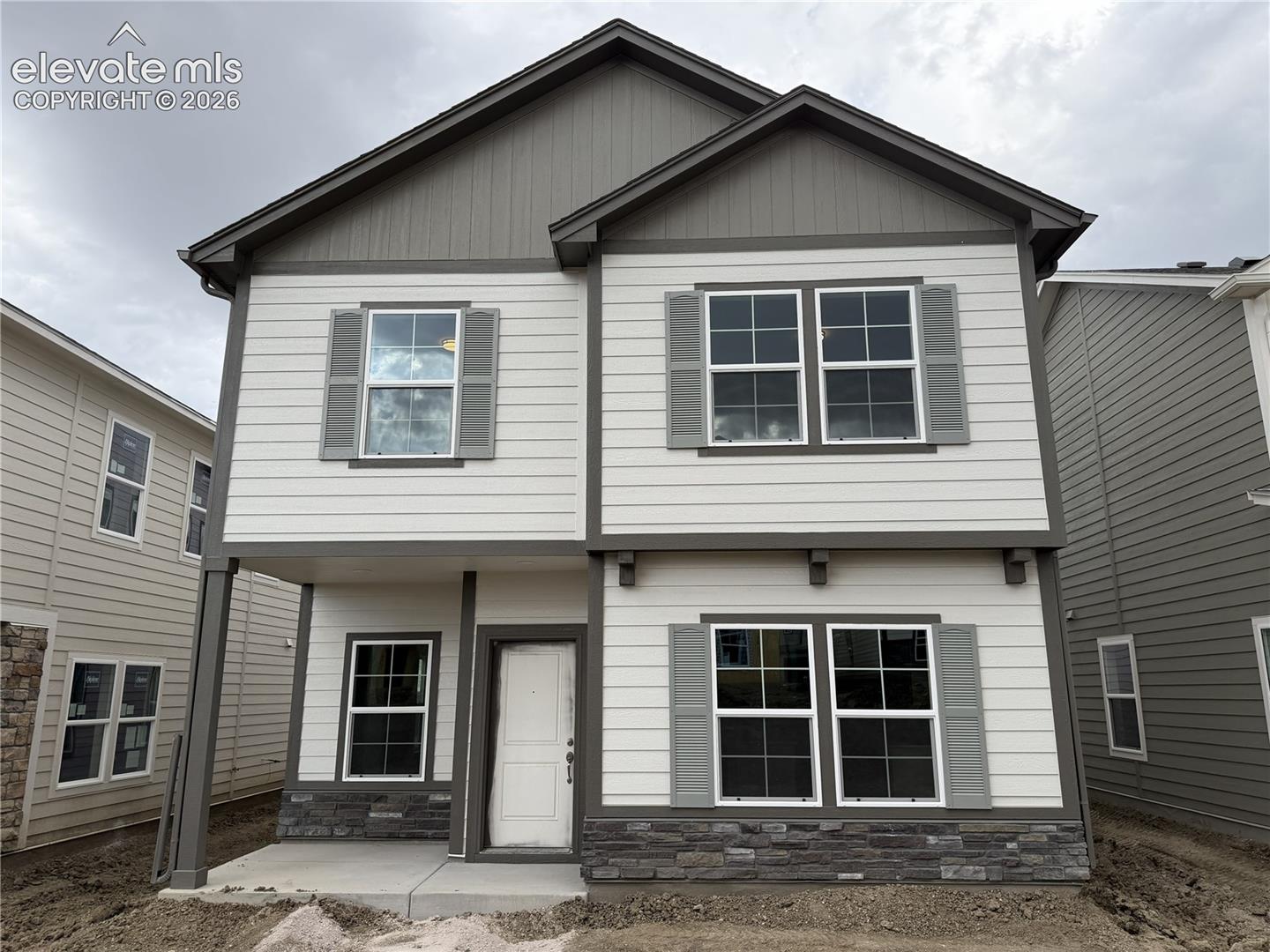 5340 Hodges Grove — photo 1