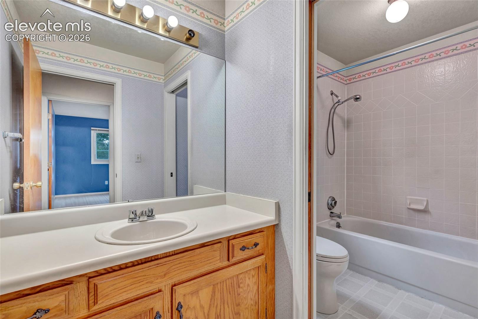 Photo 15 of 1405 Vondelpark Drive, Colorado Springs