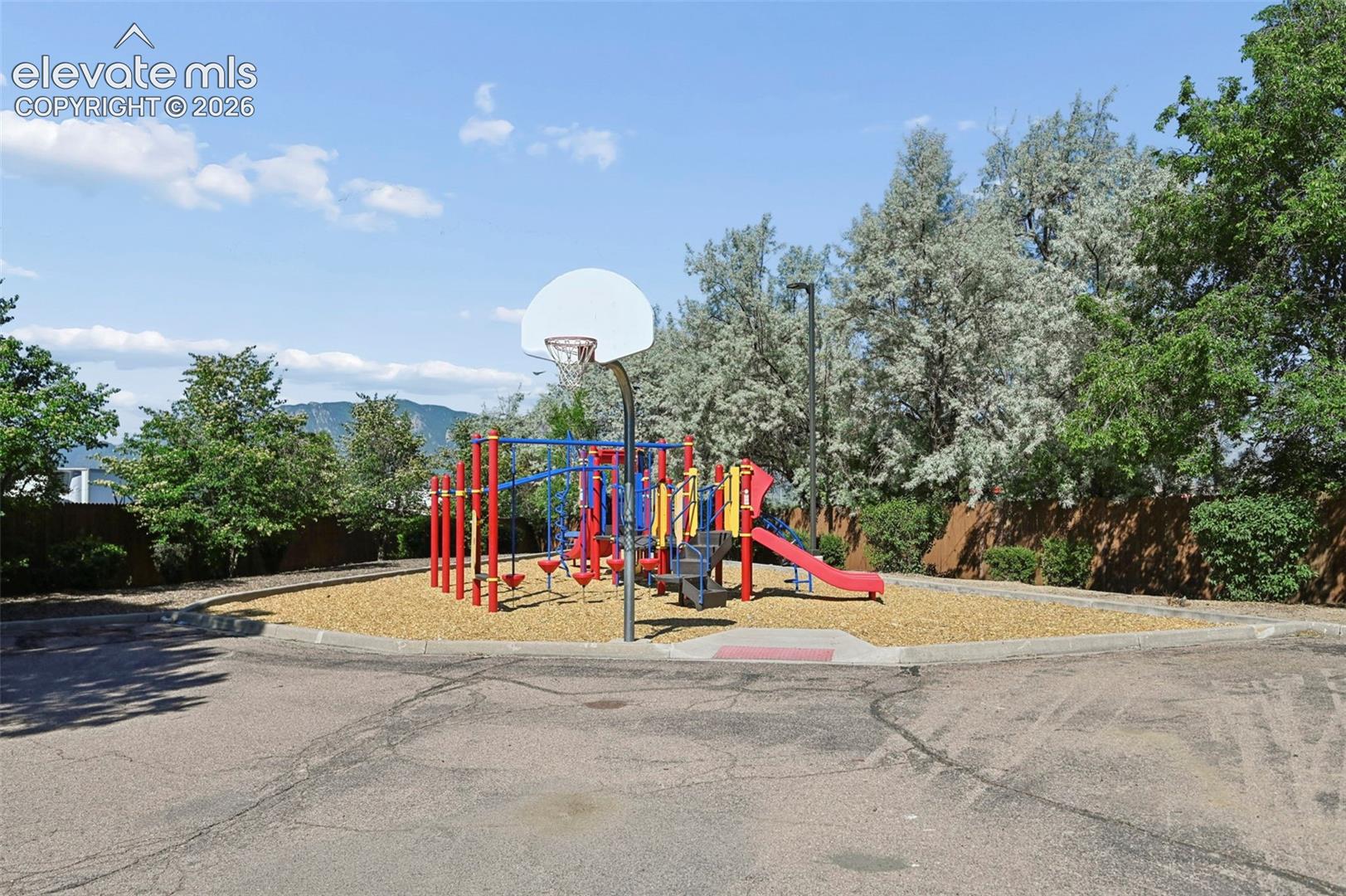 4341 Charleston Dr, Colorado Springs, CO 80916