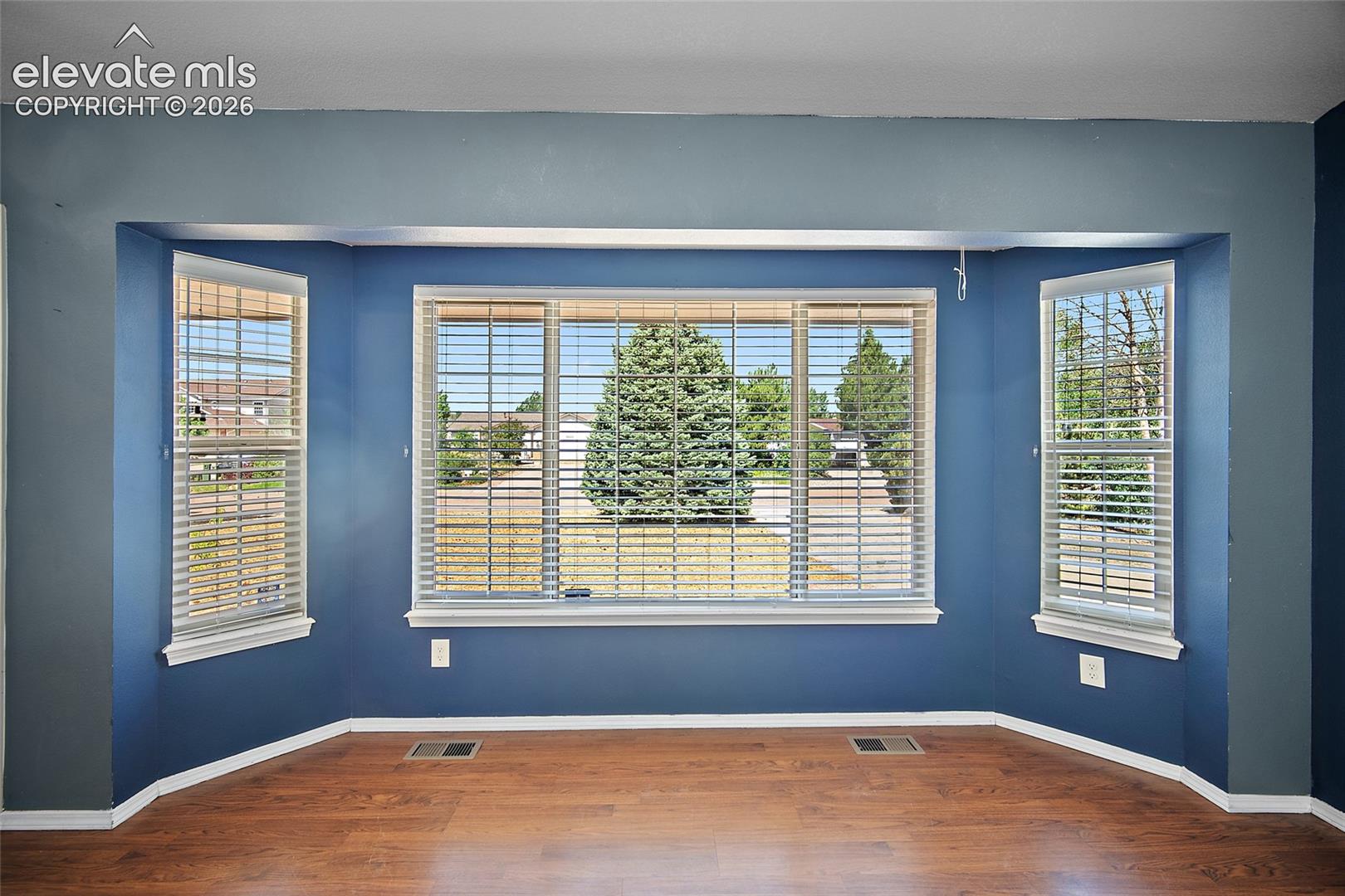 Photo 9 of 11559 Cranston Drive, Peyton