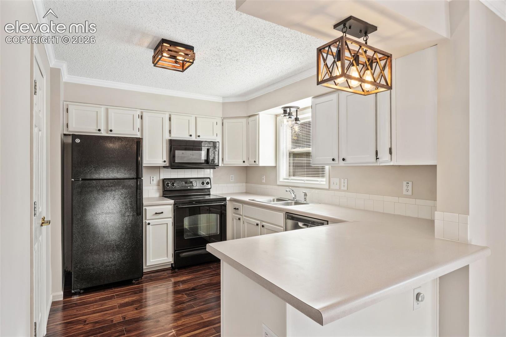 Photo 13 of 3211 Hearthridge Circle, Colorado Springs