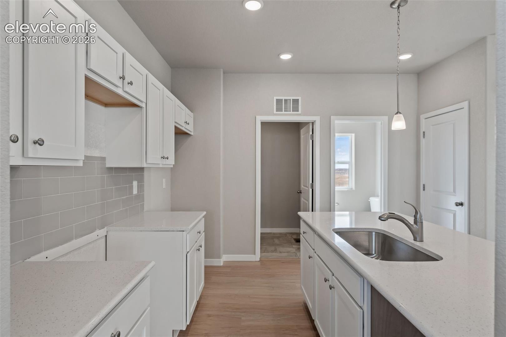 *Photos of previous inventory home of same floor plan features/options will vary.