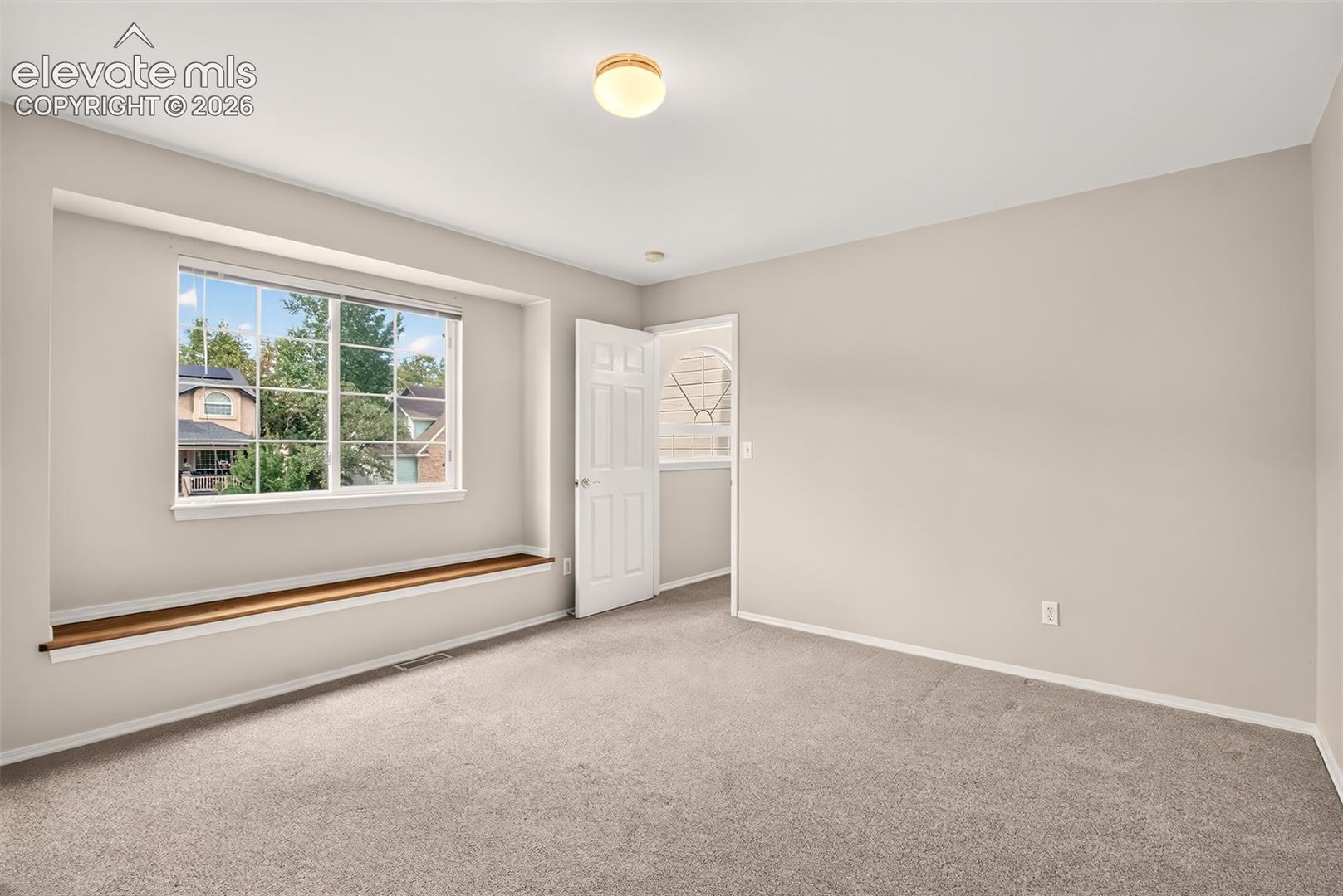 Guest bedroom (Note: 4 upstairs bedrooms including the master, 5th bedroom on main level)