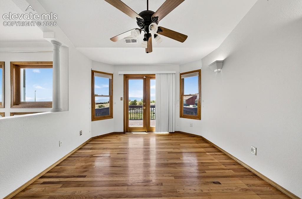 Upper level loft to the upper deck