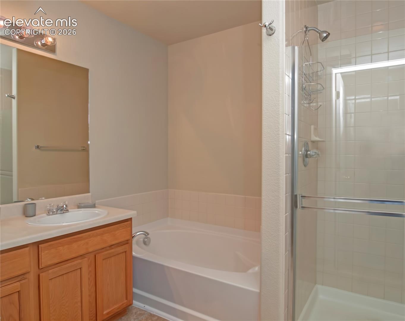 Large 5 piece bath- new LVP flooring
