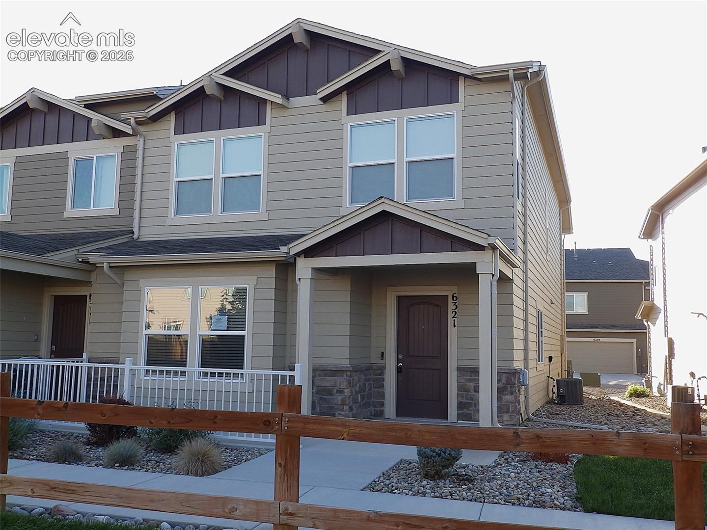 Don’t miss this spacious, beautifully maintained end-unit townhome! Offering modern style and comfortable living, this home features an open-concept floorplan, attached 2-car garage, and stylish luxury vinyl flooring throughout the main level. The well-appointed kitchen includes stainless steel appliances, a pantry, solid-surface countertops, and a separate dining area—perfect for everyday living or entertaining.Upstairs, the inviting primary suite features a walk-in closet and private ensuite bath with an oversized shower. Two additional bedrooms, a full bath, and a conveniently located laundry room complete the upper level.Ideally located with easy access to Fort Carson and Peterson SFB, this home combines modern comfort, thoughtful design, and everyday convenience. A wonderful opportunity to make this move-in-ready townhome your own!