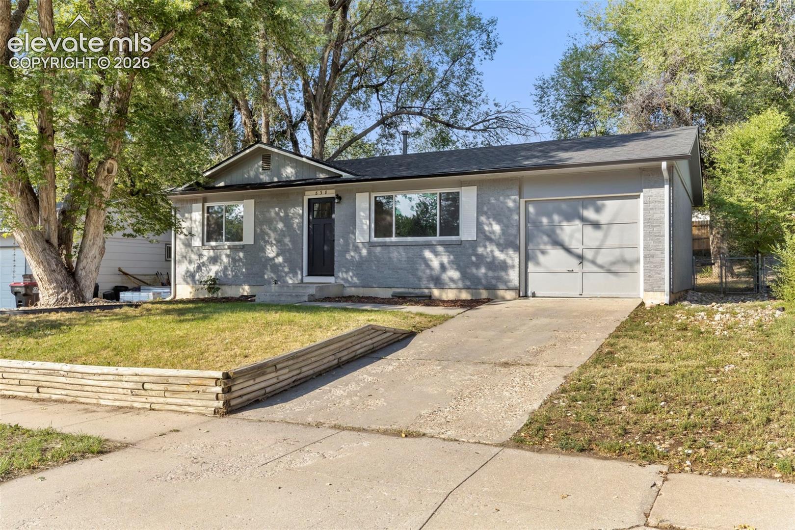838 Kingsley Dr, Colorado Springs, CO 80909