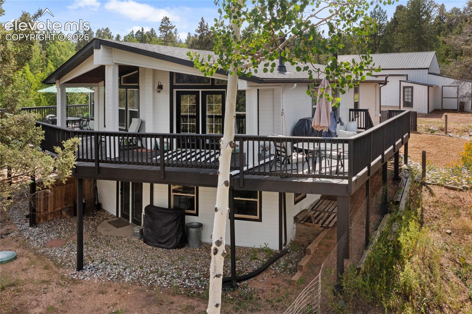 403 Pioneer Creek Dr, Florissant, CO 80816