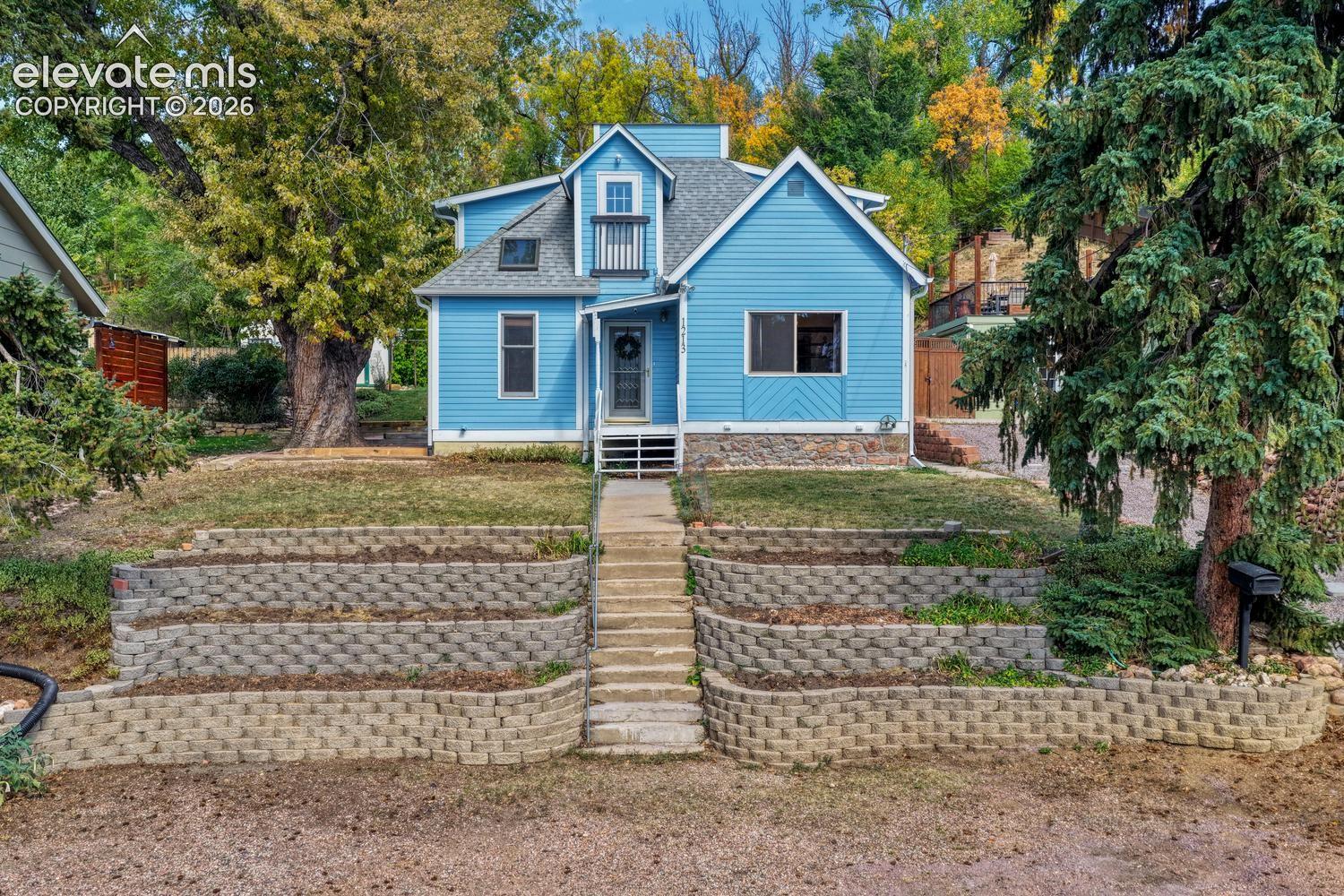 1213 W Bijou Street