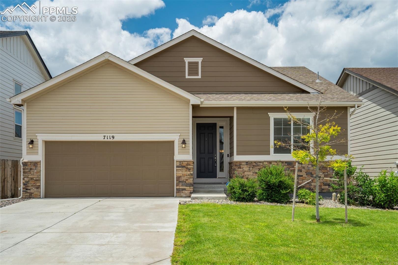 Featured Homes Featured Homes