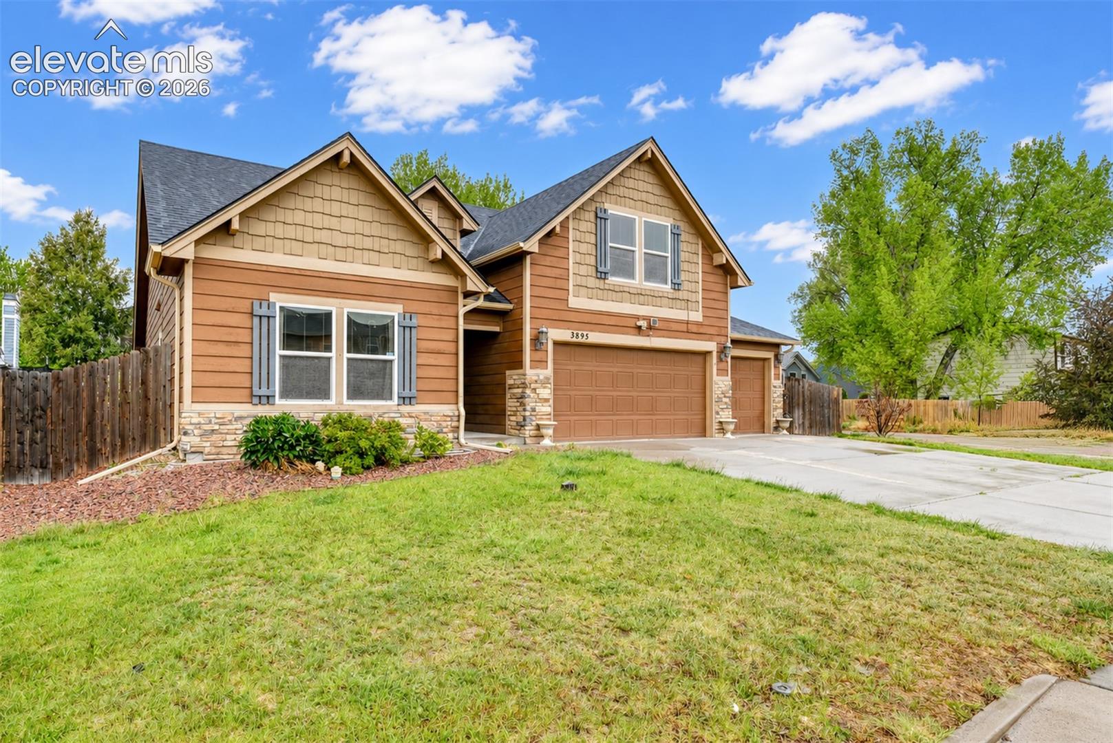 3895 Shining Star Dr, Colorado Springs, CO 80925