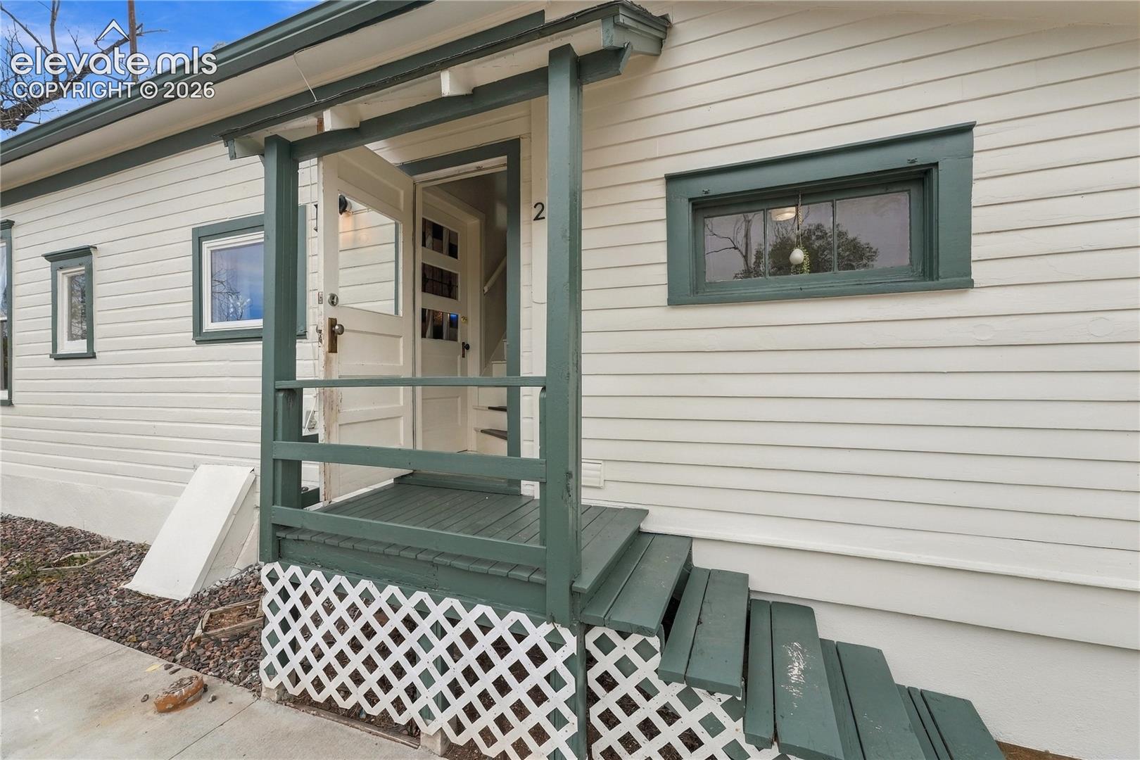 Exterior Entrance for Second floor separate living space