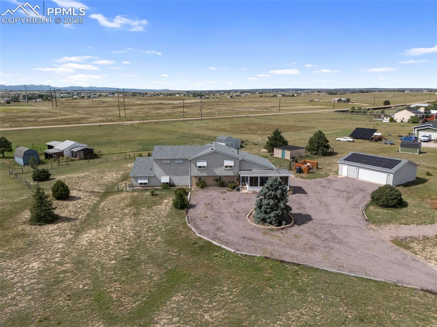 Expansive 2.5-acre horse property with mountain views