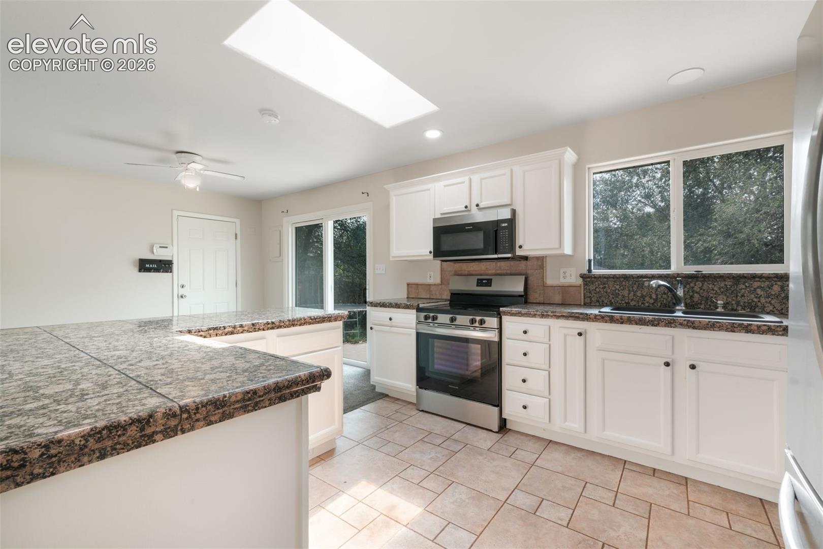 Photo 12 of 6635 Ocean Avenue, Colorado Springs
