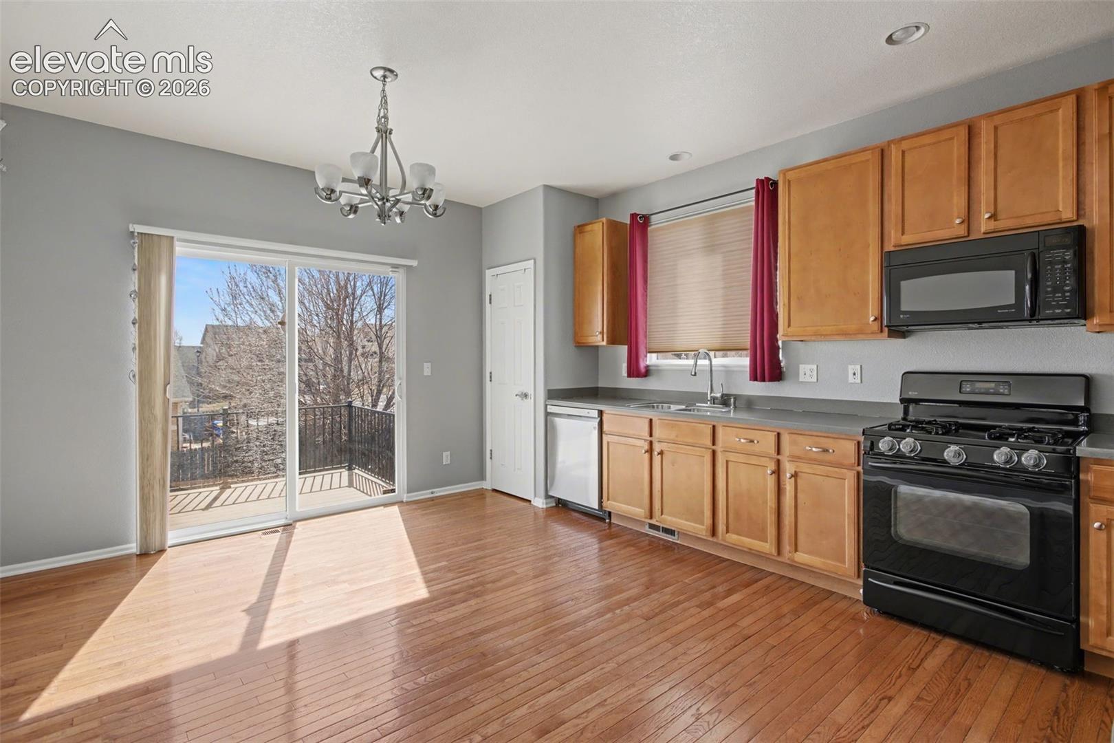Photo 10 of 7205 Edgebrook Drive, Colorado Springs