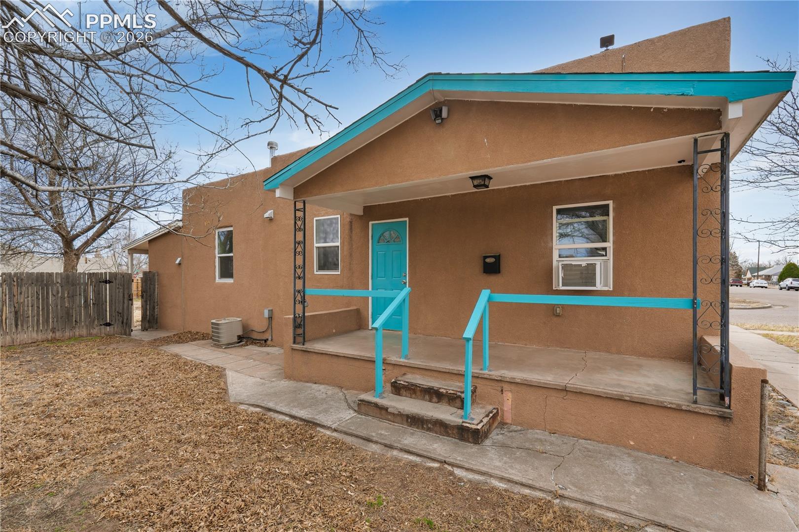 Pueblo