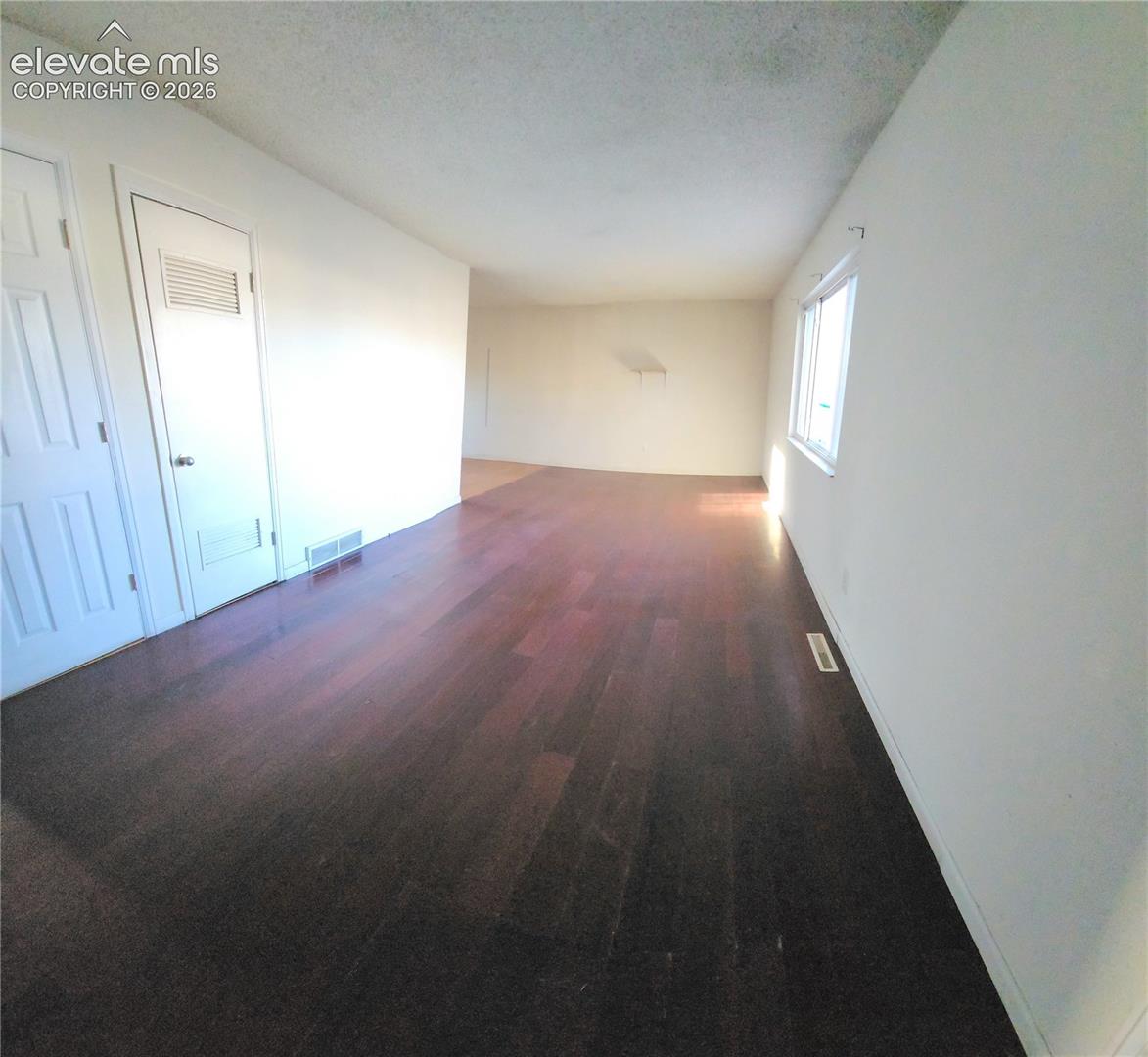1214 Burnham St, Colorado Springs, CO 80906