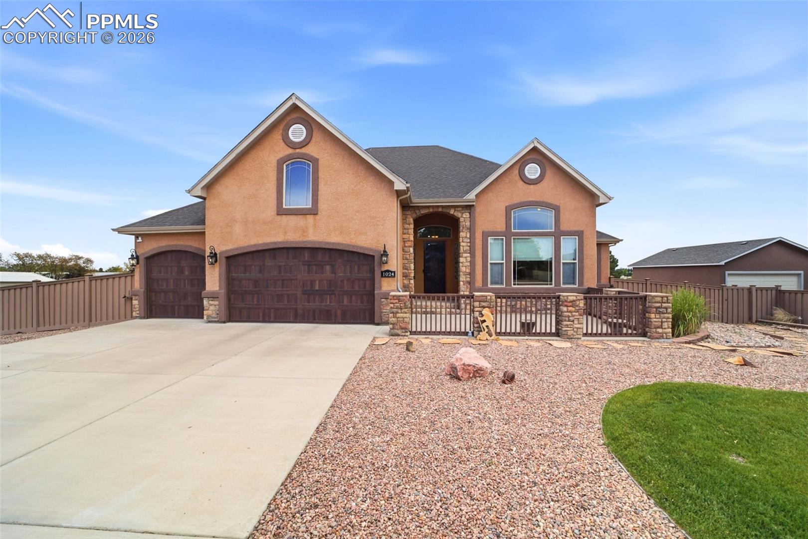 Featured Properties Featured Properties