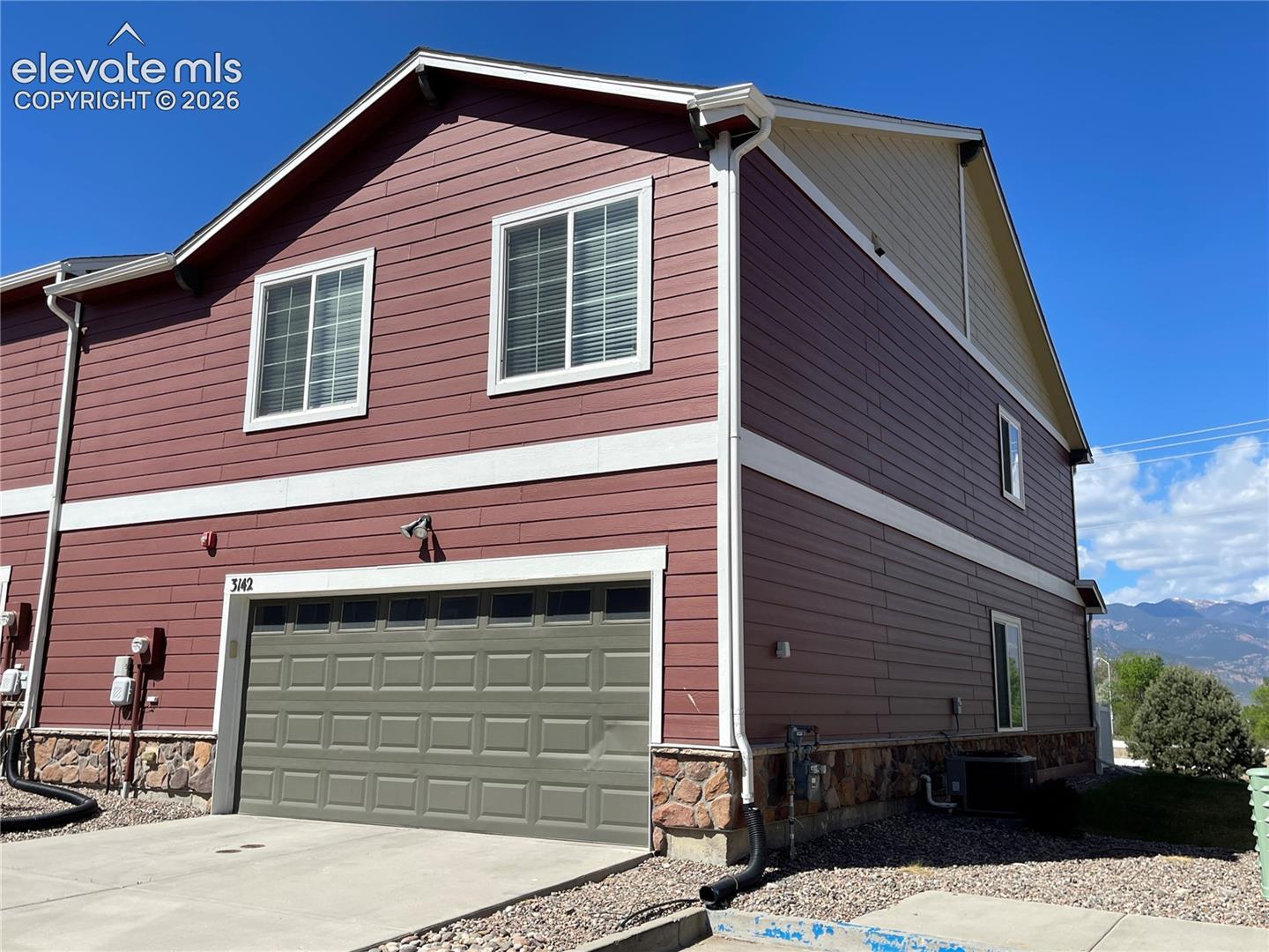 3142 Wild Peregrine Vw, Colorado Springs, CO 80916