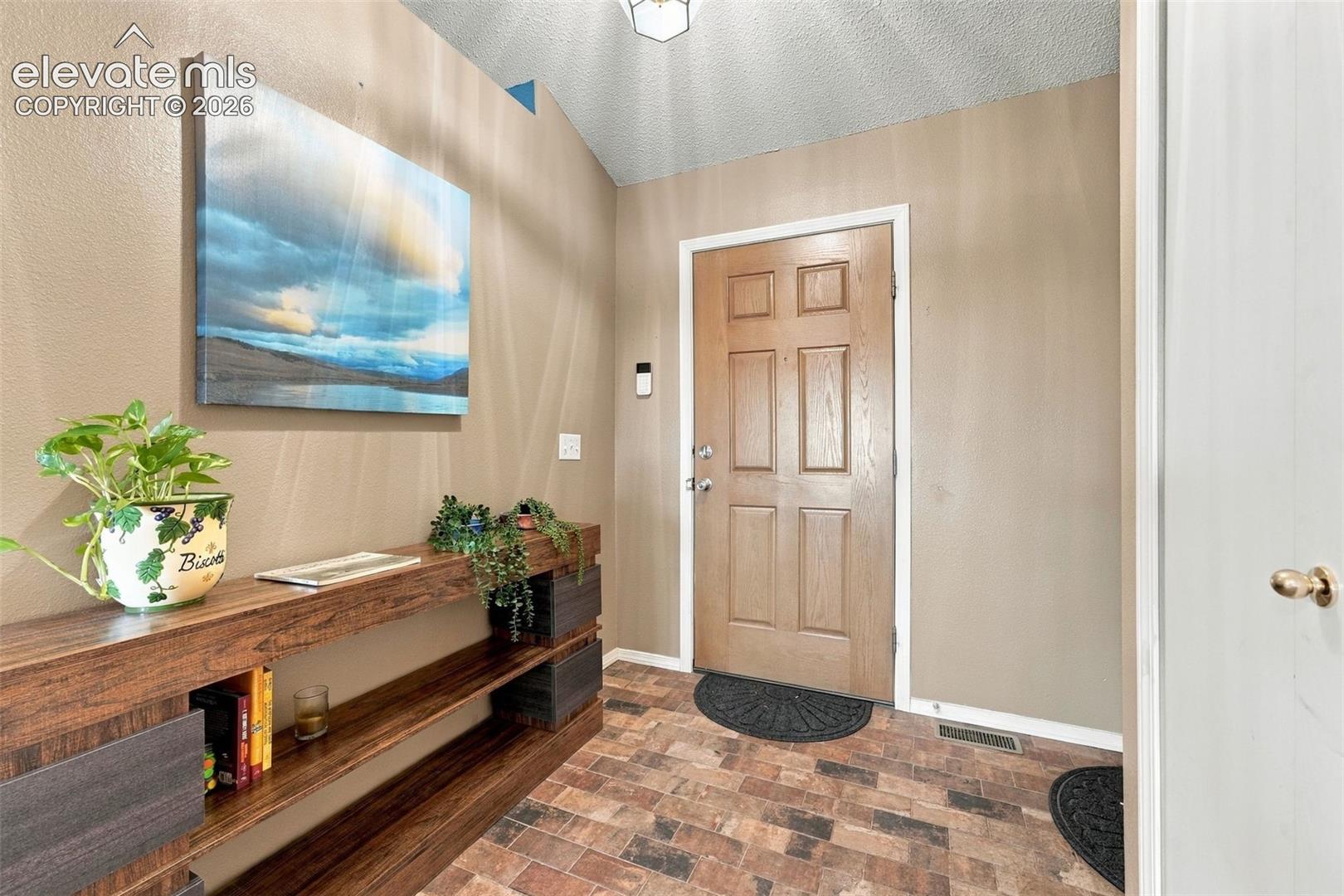 Photo 7 of 8140 Radcliff Drive, Colorado Springs