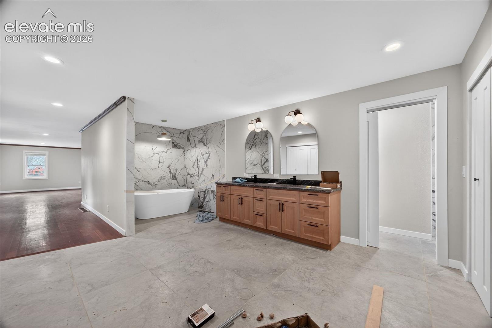 Photo 14 of 4180 S Monaco Parkway, Denver