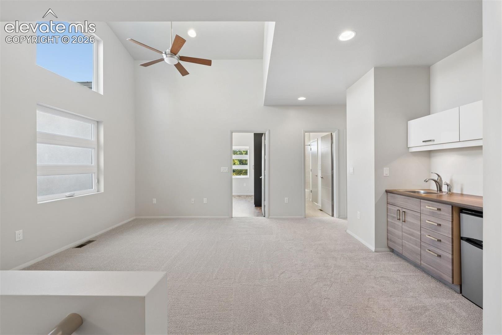 The upstairs loft has it's own wet bar
