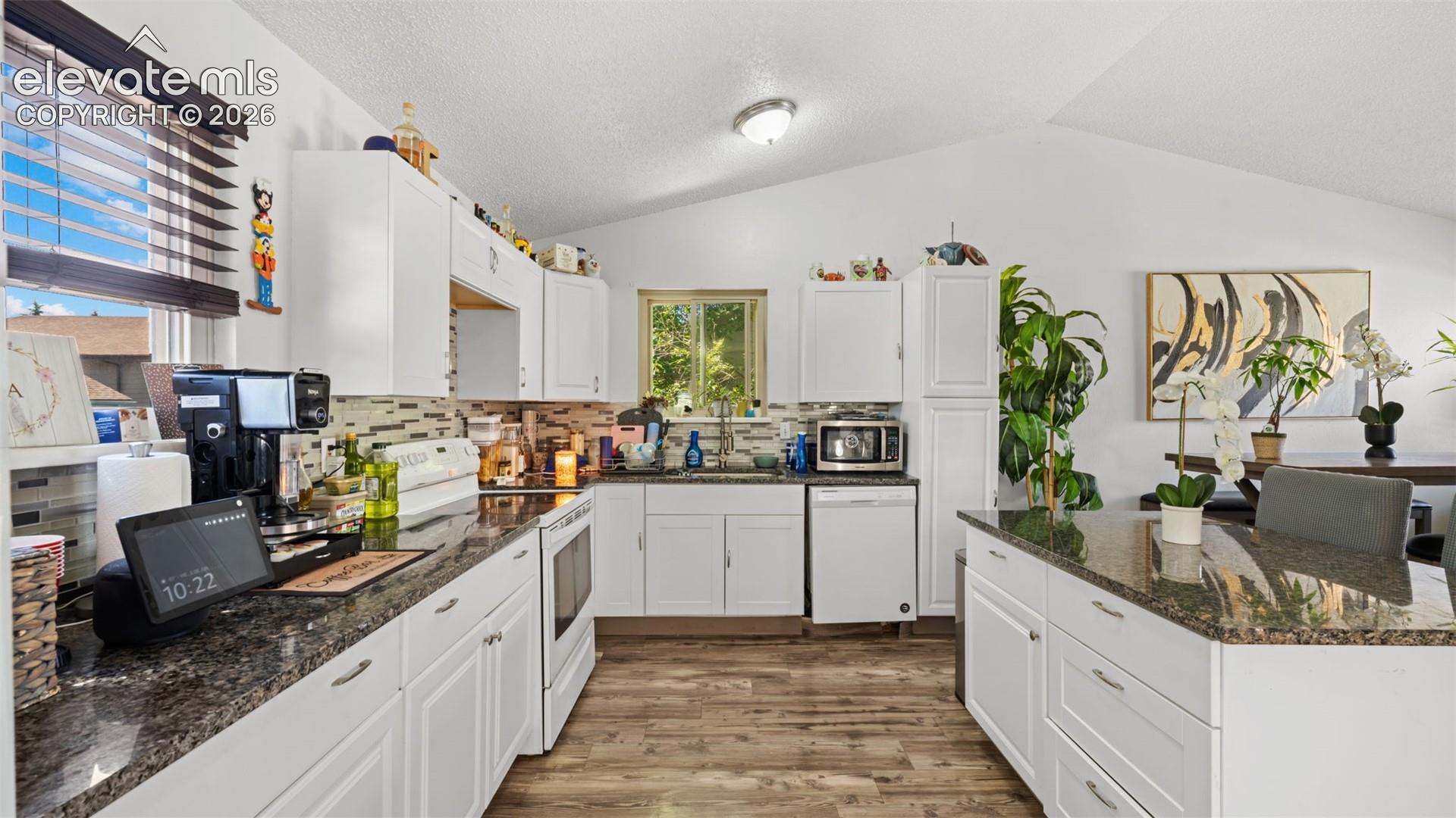 Photo 8 of 3433 Hunterwood Drive, Colorado Springs