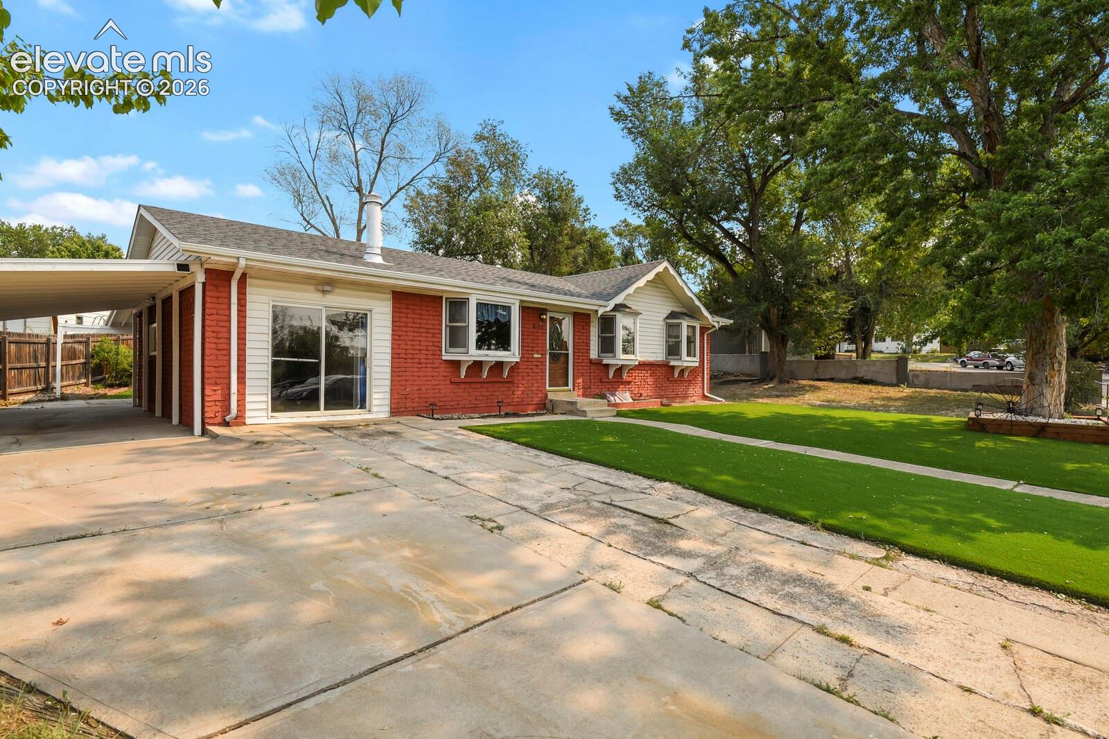 3 Balfour Ave, Colorado Springs, CO 80909