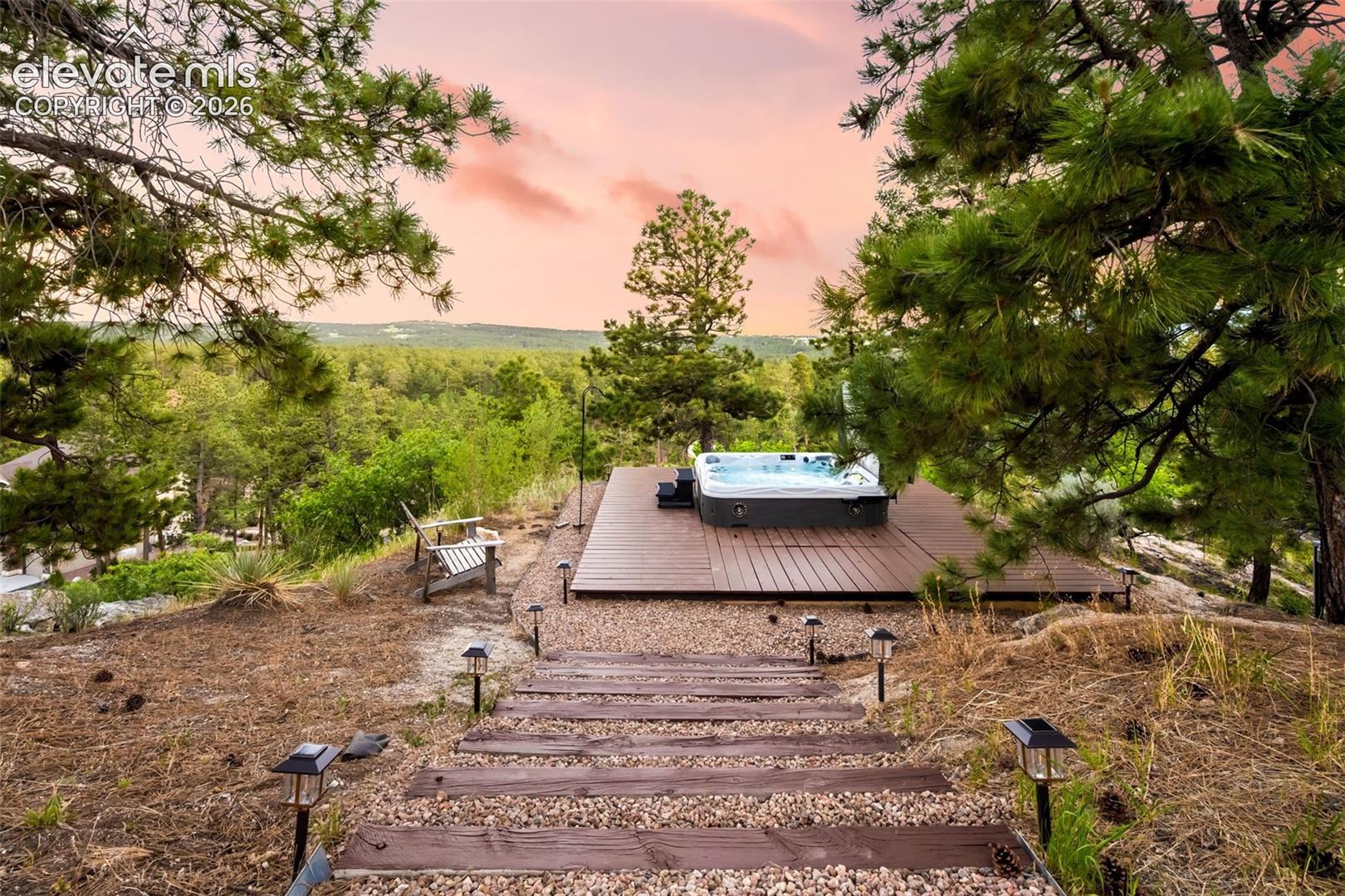 Cliffside Hot Tub