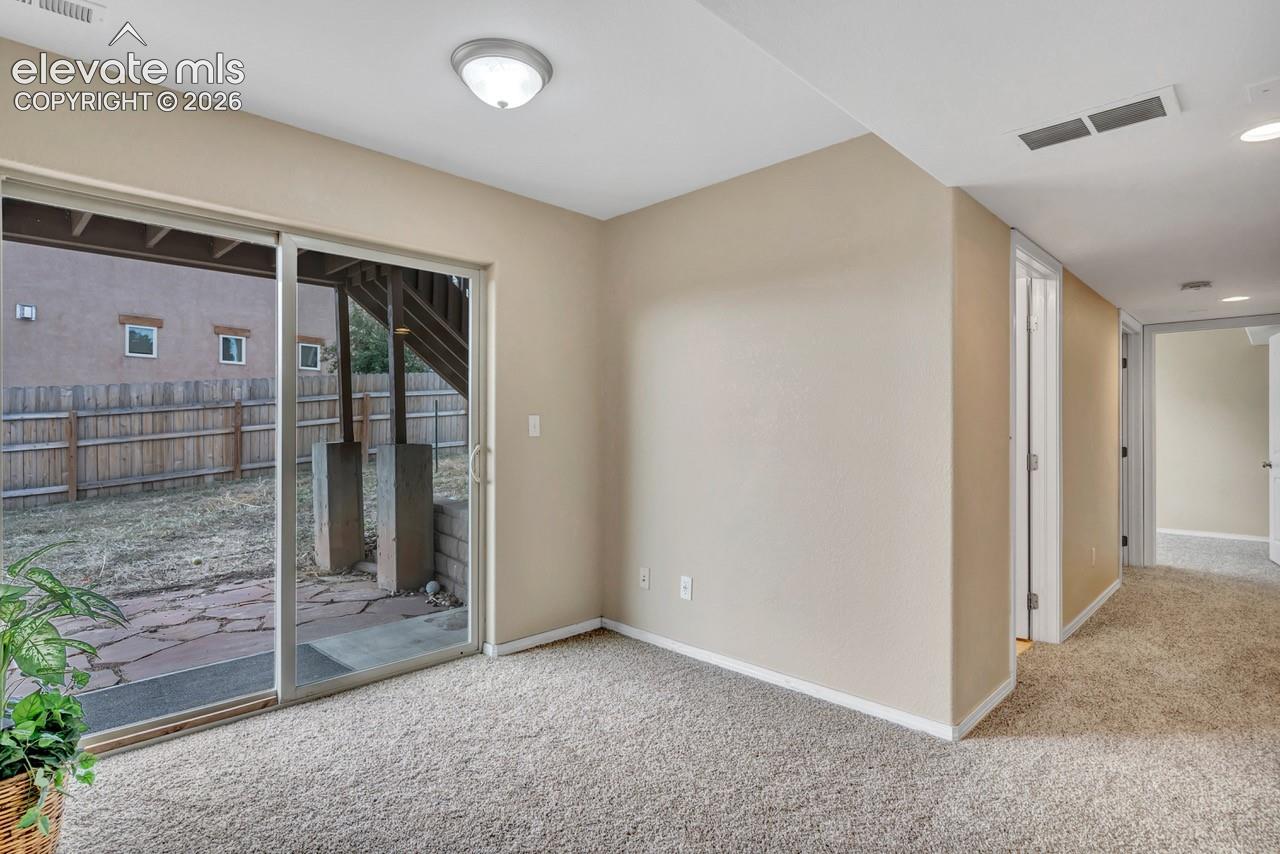 Walkout Flex Room
