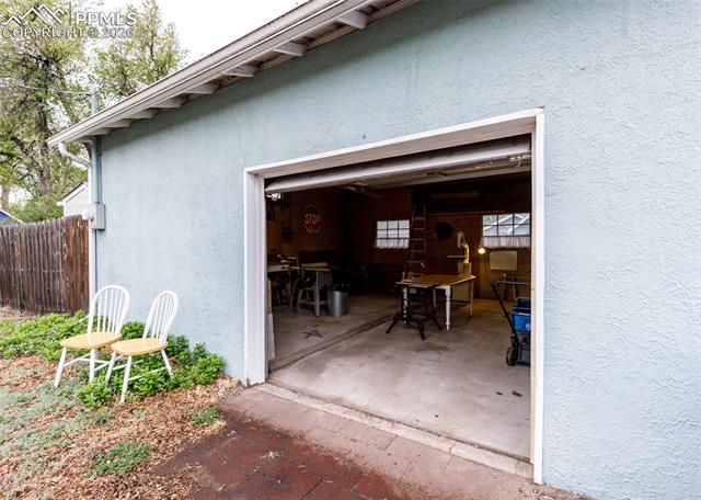 1517 Corona St, Colorado Springs, CO 80907