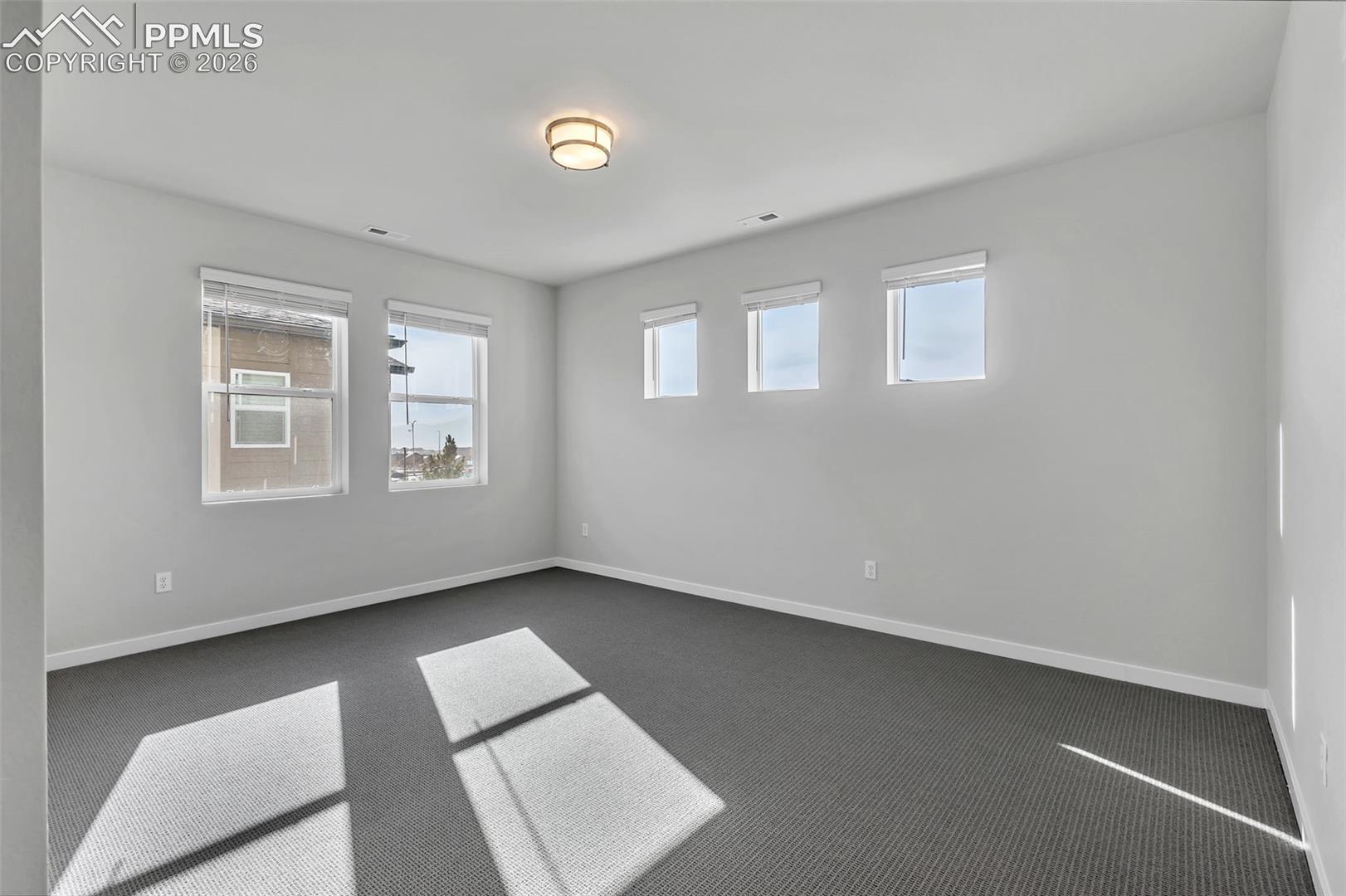 Upper level unit