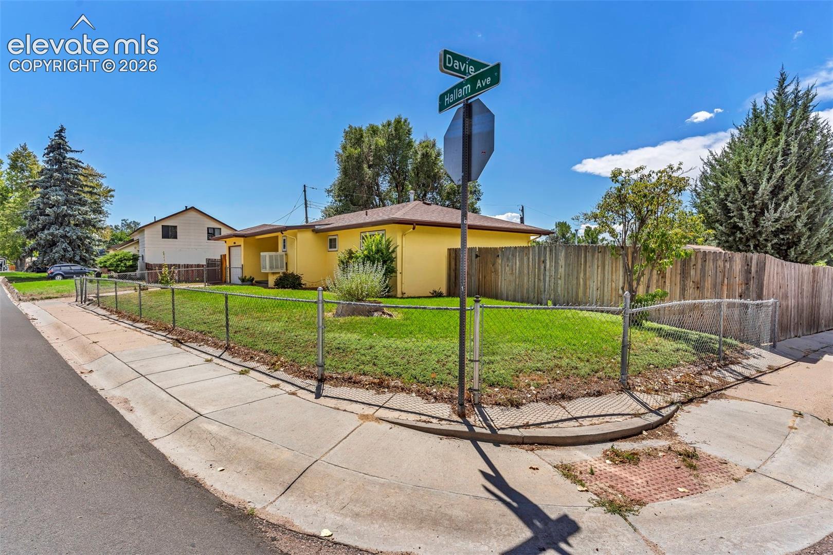 1104 Hallam Ave, Colorado Springs, CO 80911