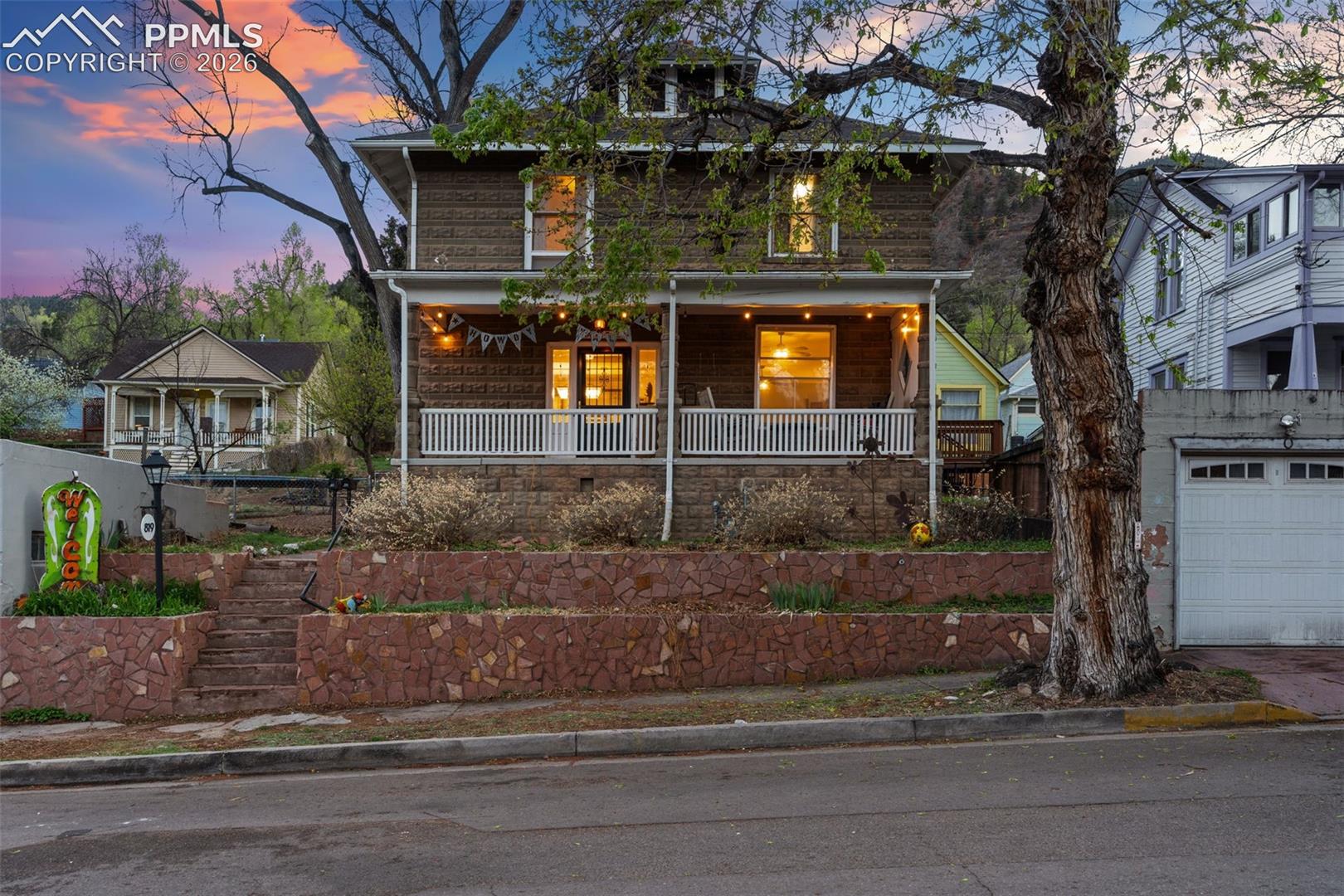 819 Duclo Ave, Manitou Springs, CO 80829
