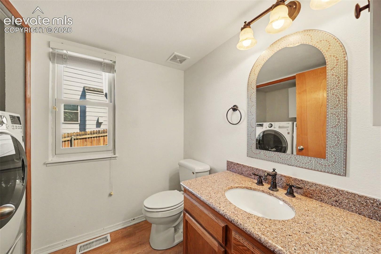 Photo 9 of 3310 Heather Glen Drive, Colorado Springs