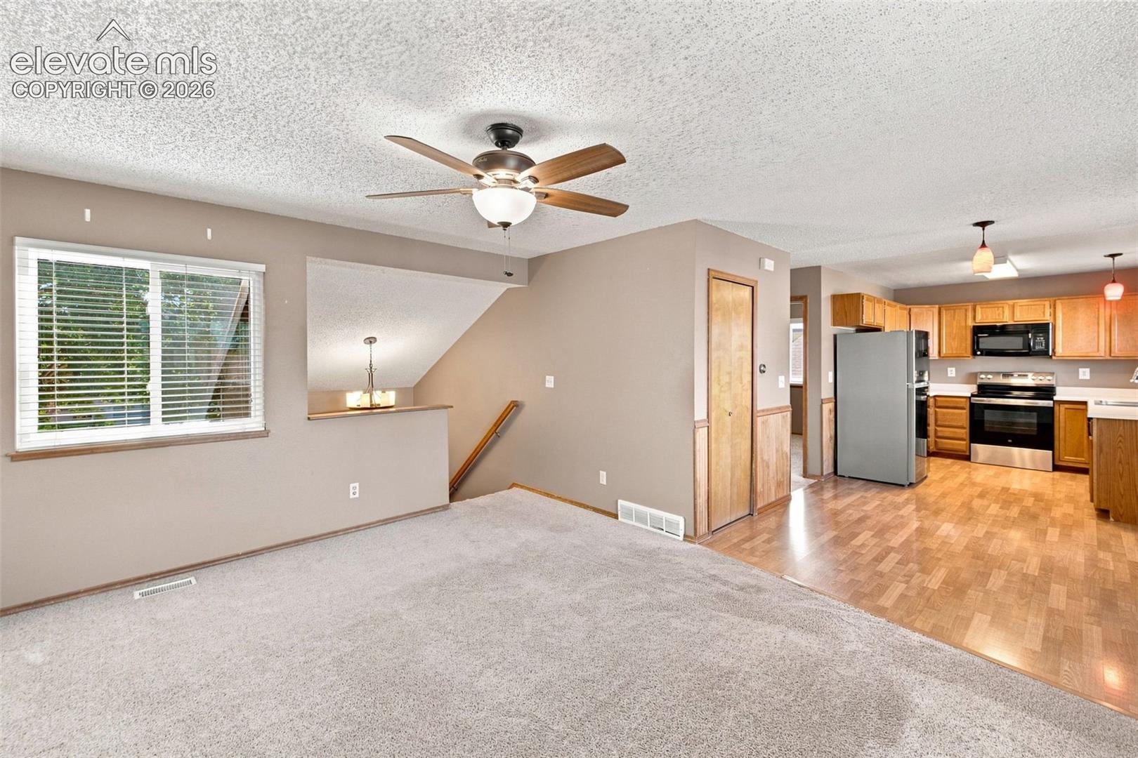 Photo 17 of 3240 Richmond Drive, Colorado Springs