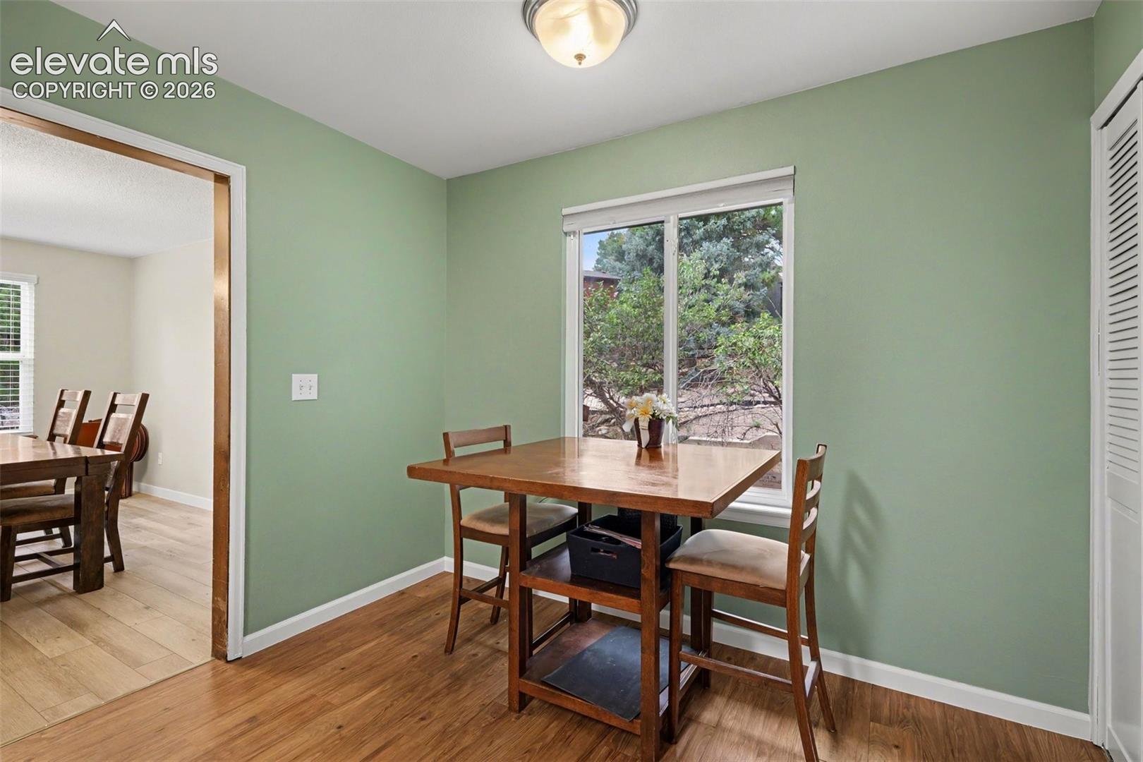 Eat-in Kitchen