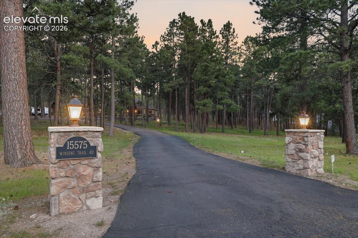 15575 Winding Trail Rd, Colorado Springs, CO 80908