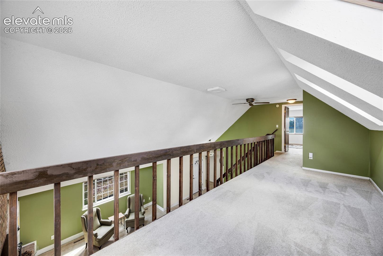 Beautiful loft, plenty of lighting with the skylights