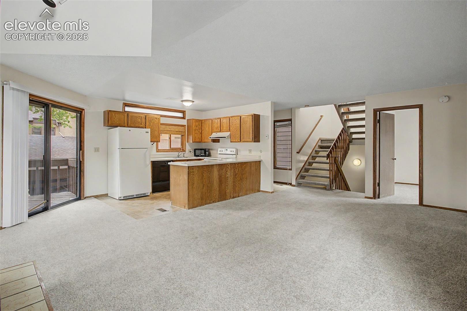 Photo 6 of 869 Pebblewood Drive, Colorado Springs