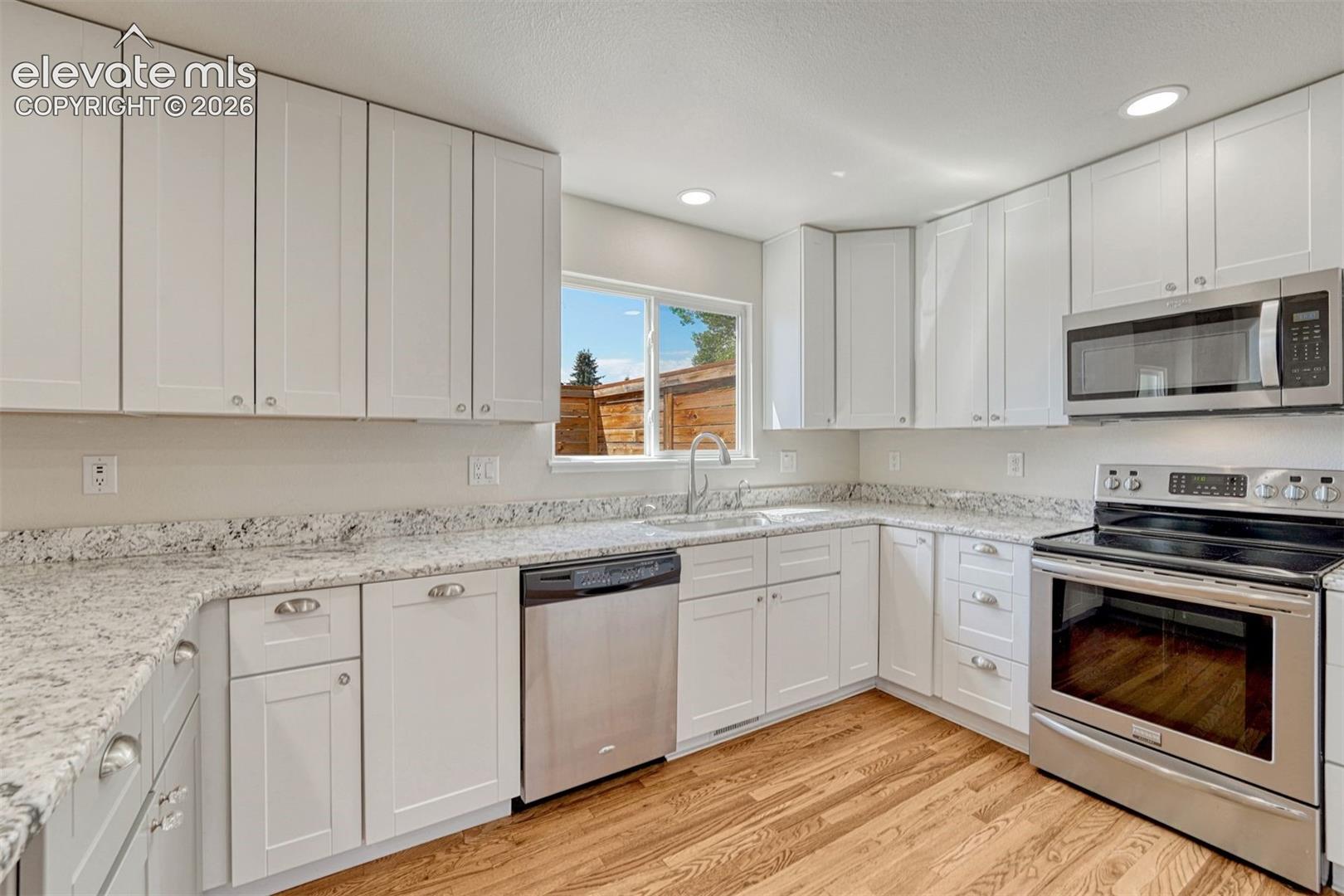 Photo 15 of 7225 Brentford Drive, Colorado Springs
