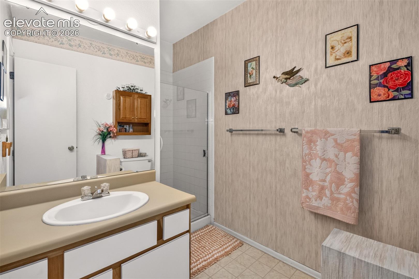 Secondary Bath for Second Bedroom