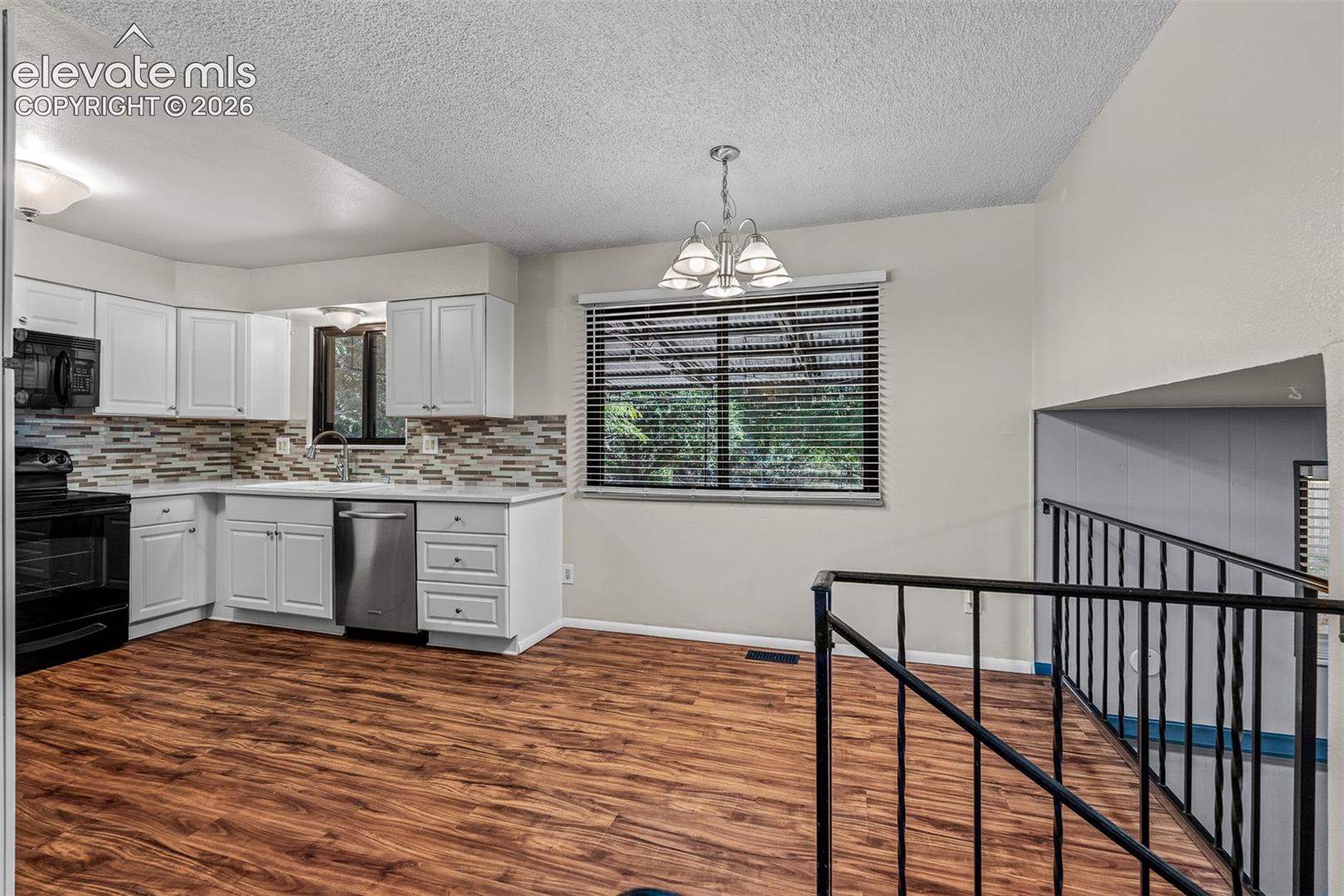 Photo 6 of 1675 Mineola Street, Colorado Springs