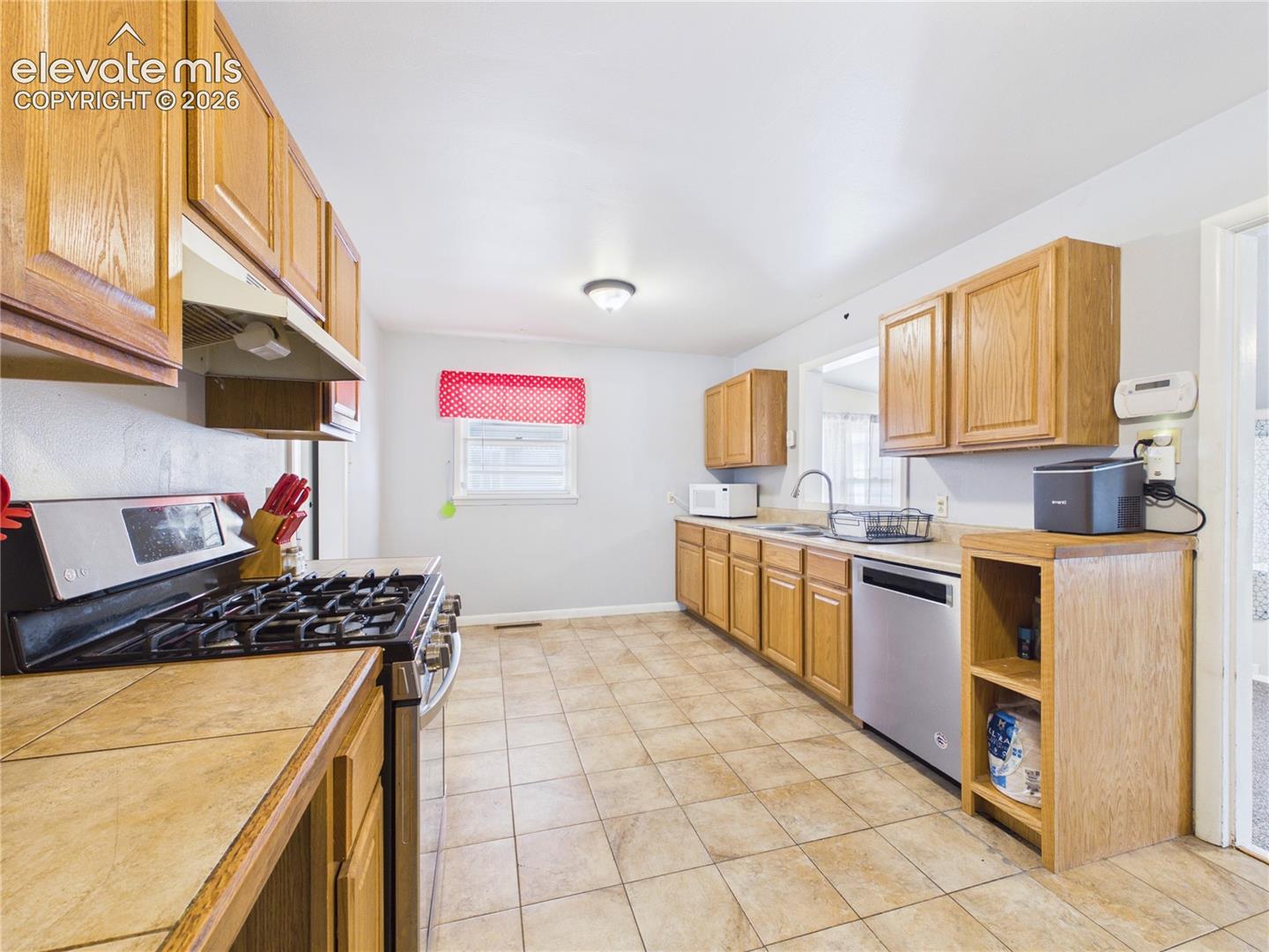 Photo 10 of 1615 Englewood Drive, Pueblo