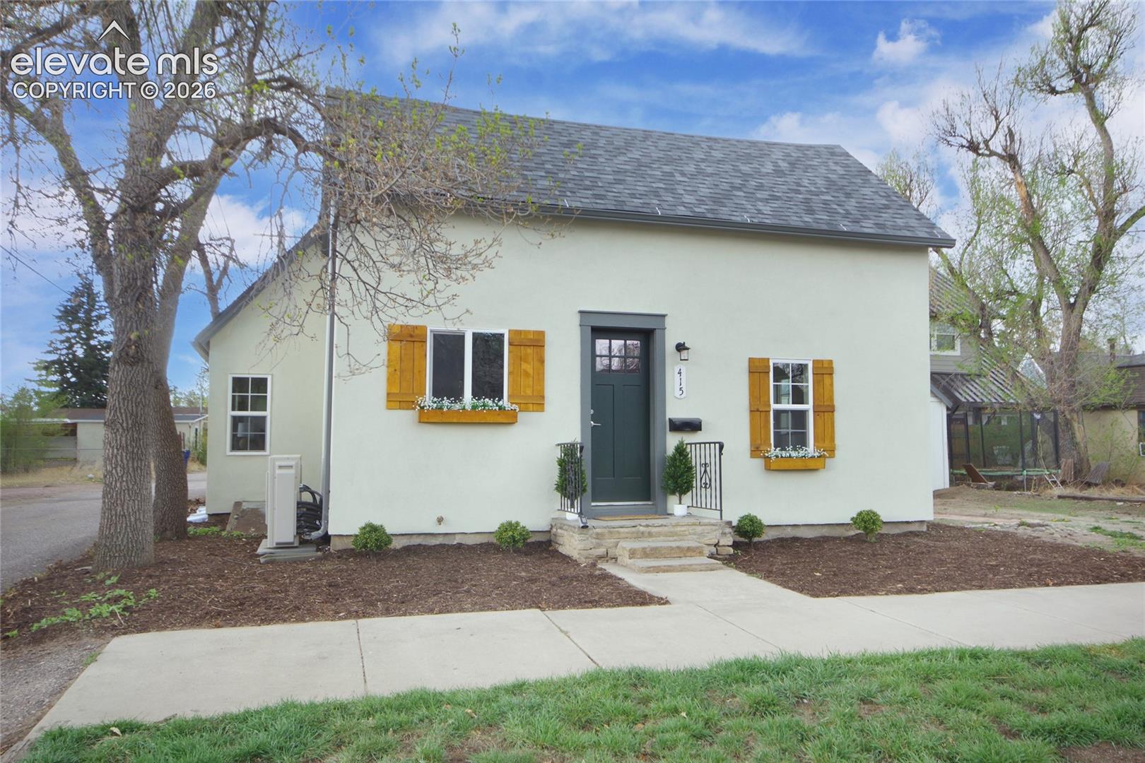 415 Yampa St, Colorado Springs, CO 80903
